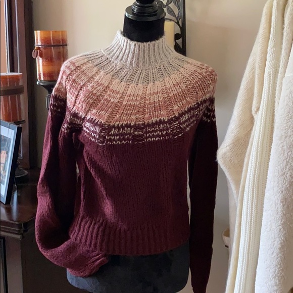 Mock neck - Picture 2 of 8